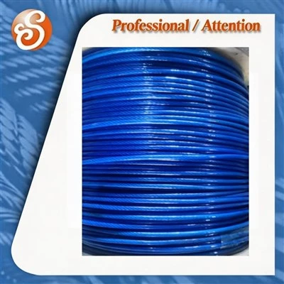 Sarkanā neilona PVC PA plastmasas pārklājuma nerūsējošā tērauda stiepļu trose